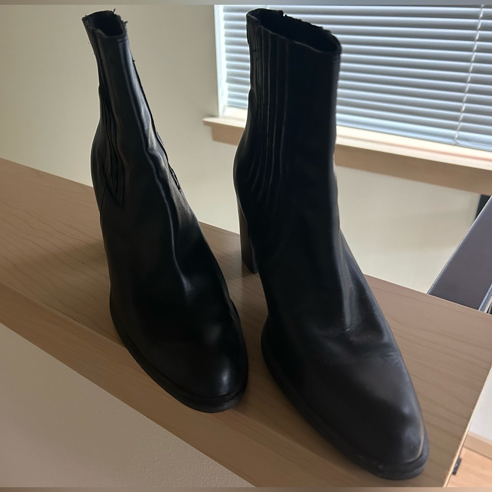 Aquatalia boots